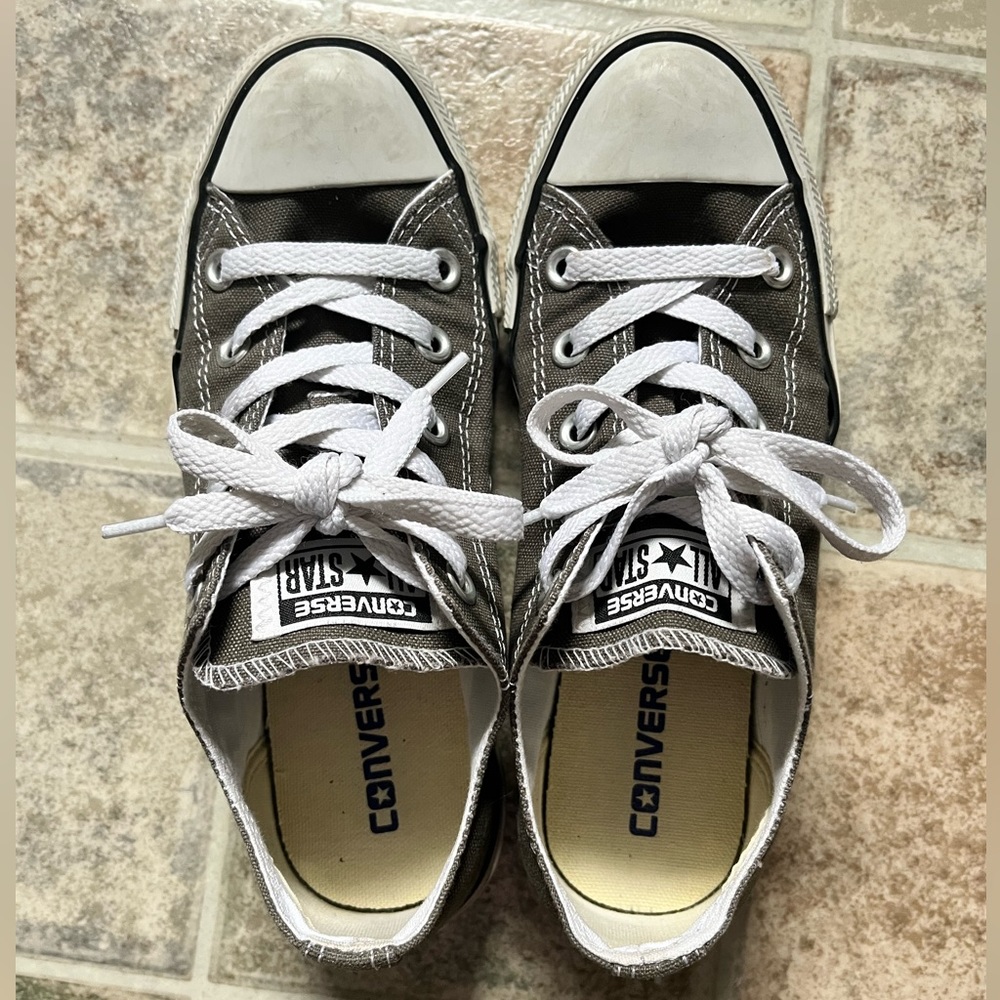 CONVERSE Gray Chuck Taylor Sneakers